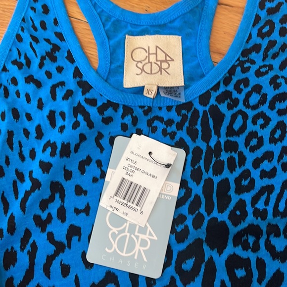 Chaser racer back tank top in blue leopard NWT size XS - Picture 2 of 4